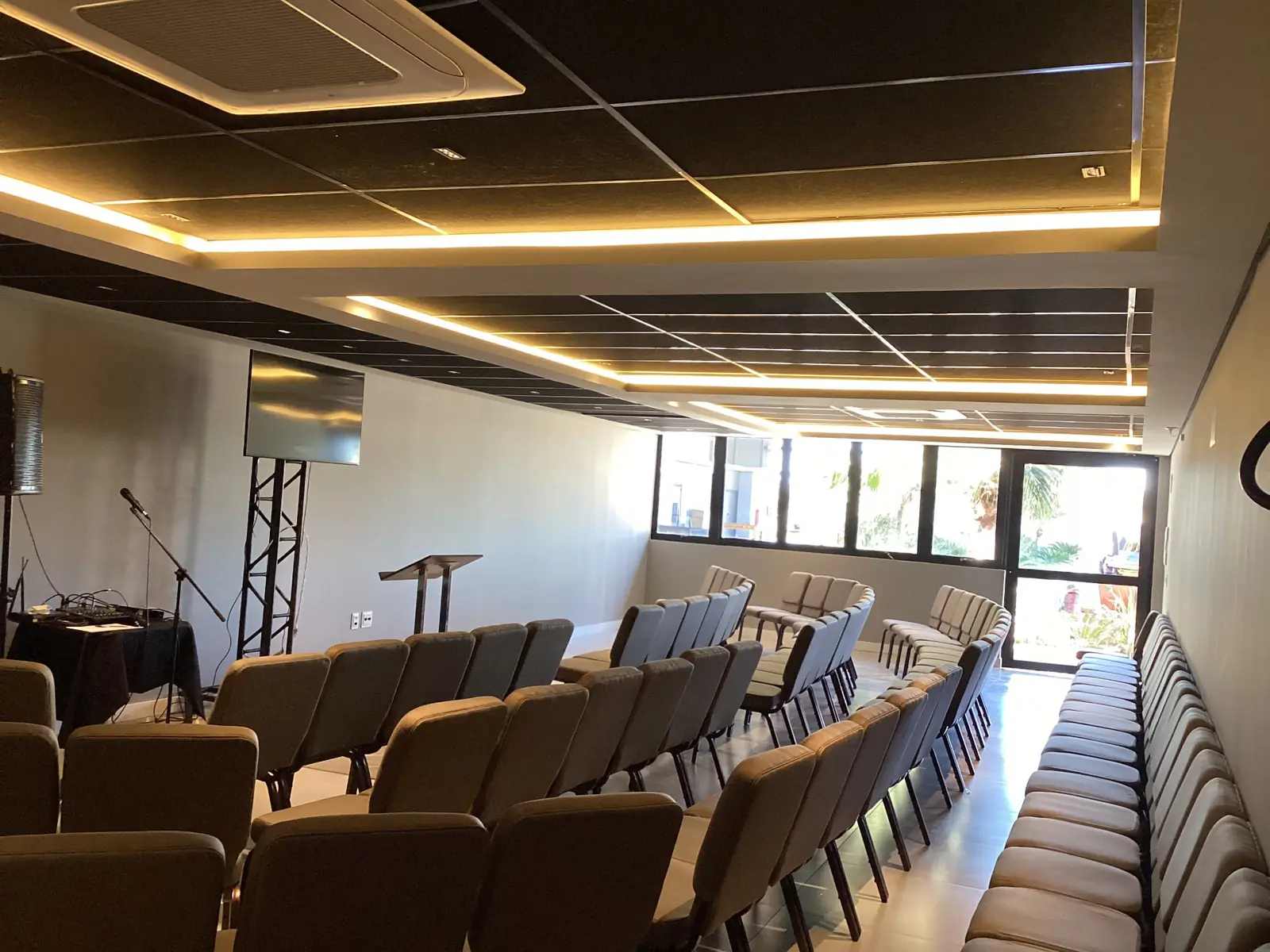 Igreja Batista Central — acabamento interno